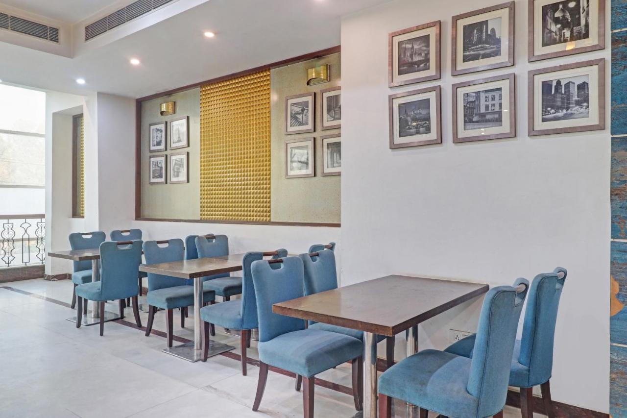 Oyo Townhouse 934 L'Elegant Hotel & Banquetby Ace Manor Газиабад Екстериор снимка
